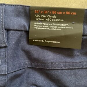 Lululemon NWT ABC classic fit pant 34”L *utilitech 34”x34”/ 86cmX86cm
